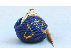 Монетница "Зодиак" Набор для вязания крючком с бисером от Ирины Рудевич - ВЕСЫ (синий)