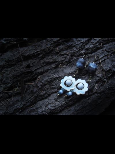 Благотворительность. Бохо-серьги с перламутром "Предзимний лес" (2 вида)