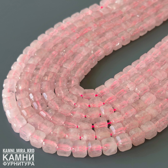 Розовый кварц ограненный куб 7,7-7,8 мм, цена за нить 19 см