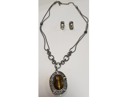 368-4/ Набор. Кулон на цепи(кошачий глаз), клипсы.