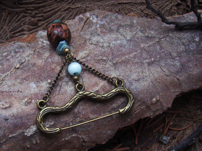 Бохо-брошь "Следуя лесной тропой..."