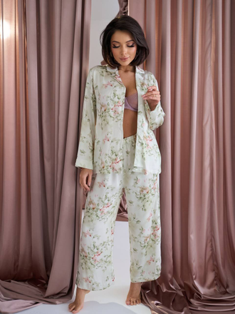 Пижама в стиле известного бренда в цветок 48-50