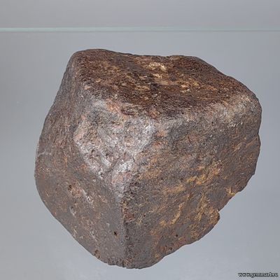 Лимонит по пириту. Южный Урал. Россия. 45*42*42мм