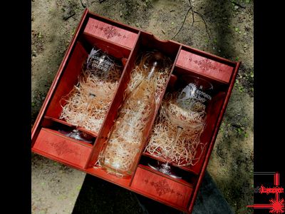 Набор подарочный с бокалами