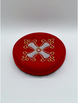 Сменный верх для кубанки. Красный вышитый крест золото