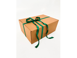 Огромная подарочная коробка GILEV 52x38x22 см с наполнителем и зеленой лентой