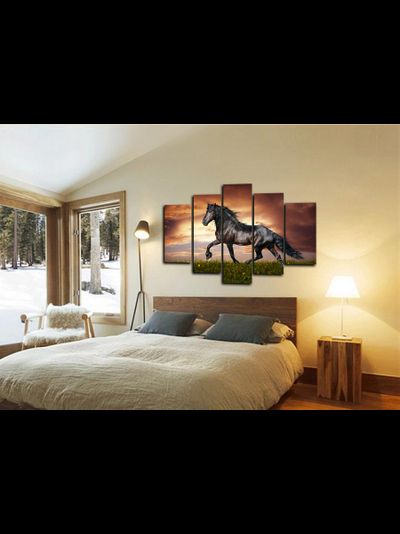 Модульная картина "Черный конь"