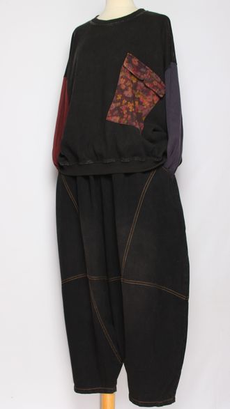 Джинсы "Яркие строчки" черные р.48-54