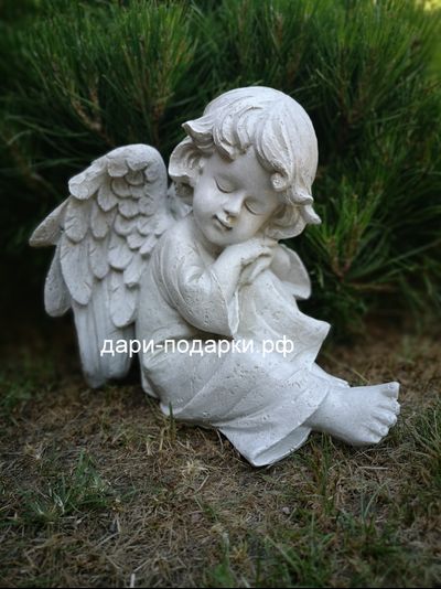 Ангел, спящий на коленке  24*20см   0,8 кг   полистоун Россия 1178//085011