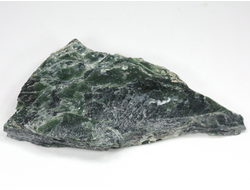 Серпентин, необработанный, дикий образец, Россия, КЧР, Урупский район (116*64*13 мм, 107 г) №37610