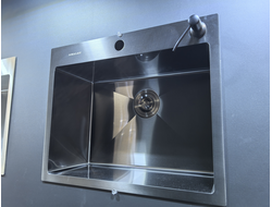 Мойка из нержавеющей  стали  50х45BL ЧЁРНАЯ Amalet