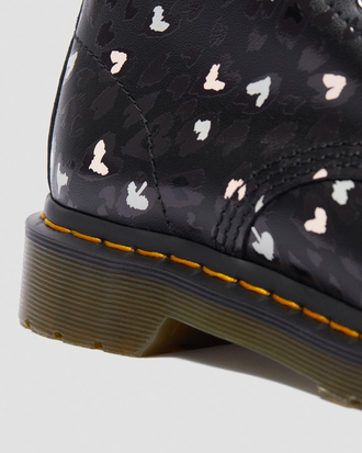 Dr Martens Pascal Chaos Hearts с белыми сердечками