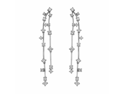 Длинные серьги из белого золота с бриллиантами арт. 820812.