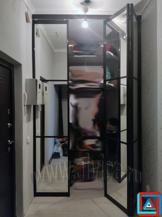 Дверной блок в гардеробную и нишу из 3-х створок
