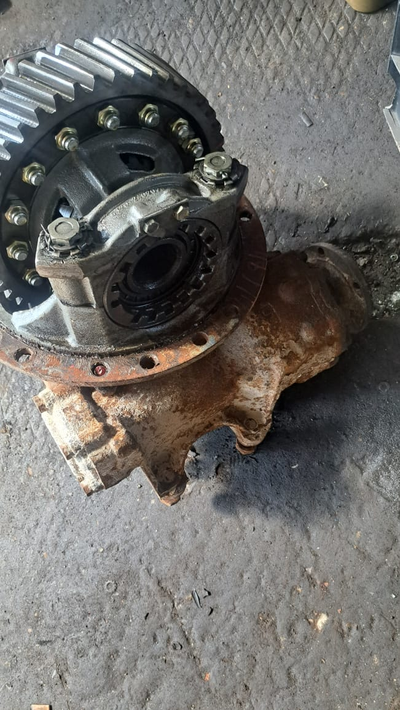 Задний редуктор КАМАЗ 48 зубьев .