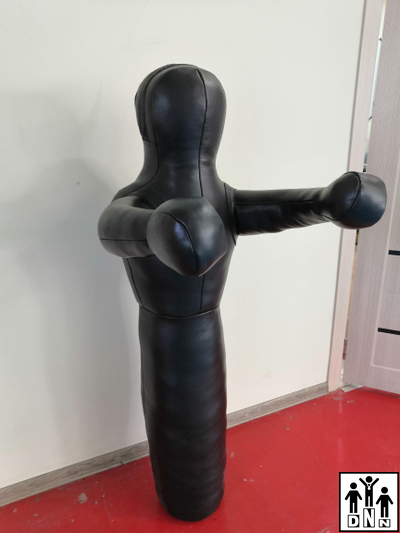 Манекен борцовский одноногий классический