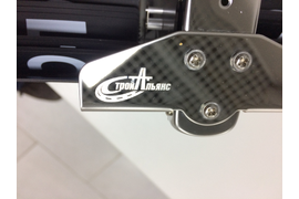 Классические часы с гравировкой 