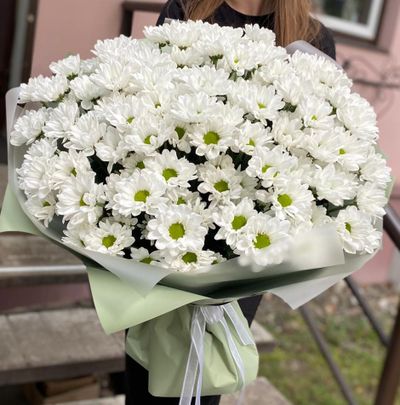 Огромный букет из хризантем