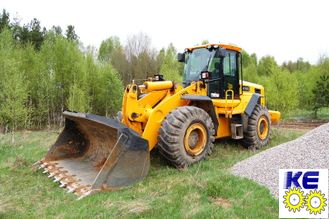 Стекло лобовое левое нижнее JCB 426zx, 456zx