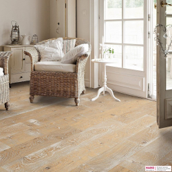 Декор паркетной доски Haro Дуб Ательер Саваж Ретро структур 1-пол, масло 531764 в интерьере комнаты