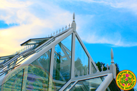 Украшение на кровлю теплицы