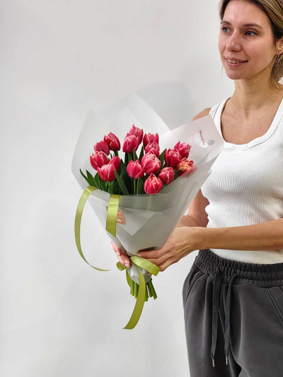 Букет цветов на 8 марта № 722