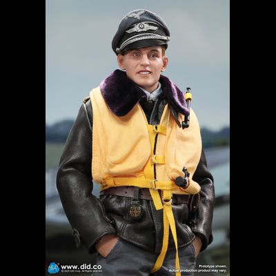 ПРЕДЗАКАЗ - Пилот Люфтваффе - Коллекционная фигурка 1/6 WWII German Luftwaffe Ace Pilot – Erich Hartmann (D80190) - DID ?ЦЕНА: 26300 РУБ.?