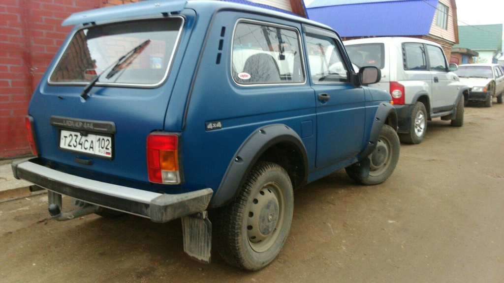 Авто нива 3 двери