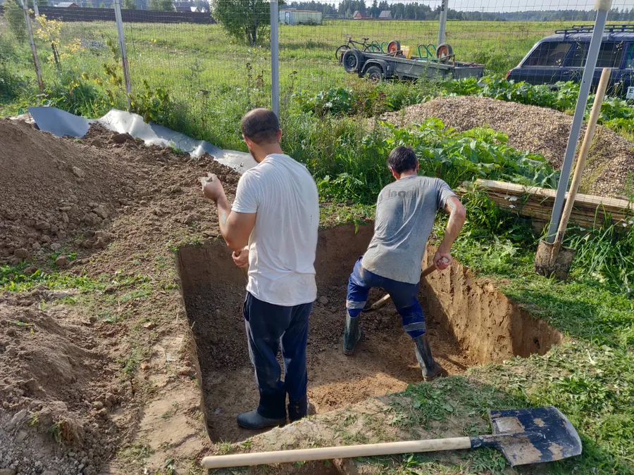 Копаем чётко до каждого см)