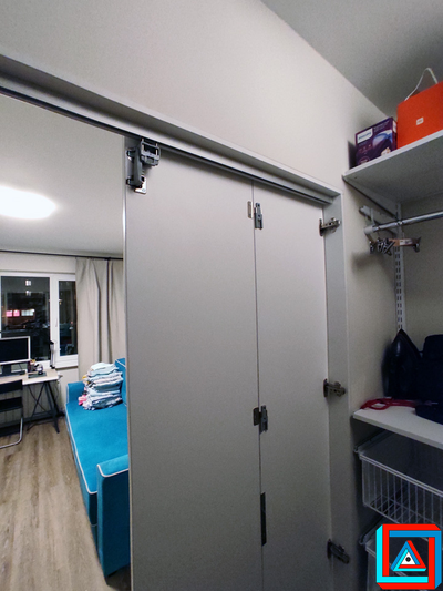 Зеркальные двери для ниши и гардеробной из 4-х створок