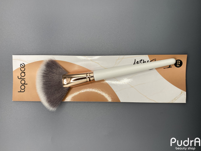 Topface Кисть для макияжа F22 Fan Brush для хайлайтера