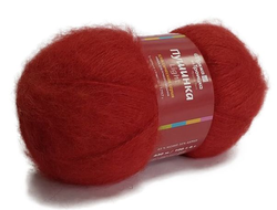 Пряжа для вязания  Пушинка Троицкой фабрики 65% шерсть, 50% козий пух моточки по 50 грамм длина нити 225 метров  Пушинка Алый