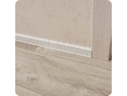 Плинтус ХДФ Dollken Cubu Flex Life 40мм Х 2,5 м 1013/5012 Белый в интерьере 8