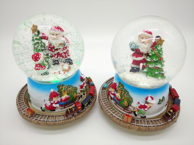 Снежный шар музыкальный с движущимся поездом 16*14*14см, D-10см, (Два вида)