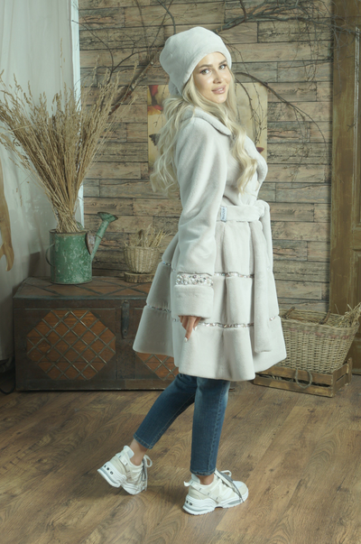 Меховая шуба цвет сиреневый модель 101