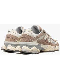 New Balance 9060 Driftwood Beige