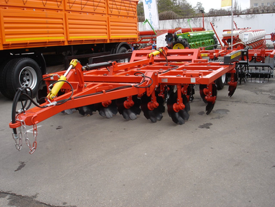 Борона дисковая БДМ четырехрядная (от 2,4 до 9,2 метров)