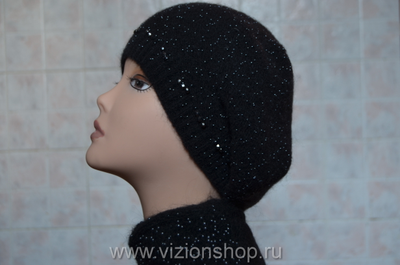 берет с бисером и камнями тонкий вязаный и шарф