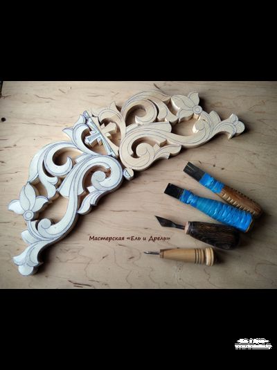 Резное навершие домашнего иконостаса