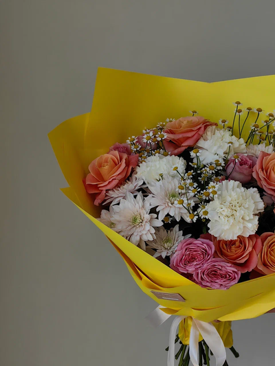 Букет цветов на 8 марта № 749