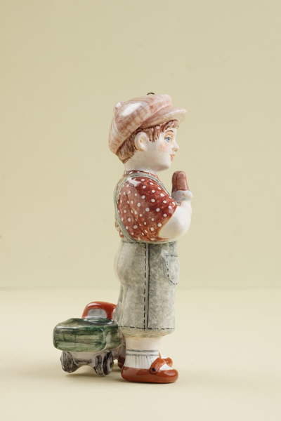 Мальчик с мороженым