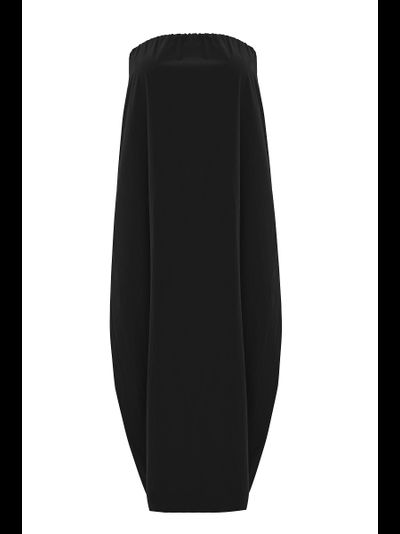 Платье с открытыми плечами