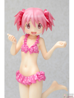 Фигурка 1/10 Мадока Канамэ (Madoka Kaname Beach Queens)