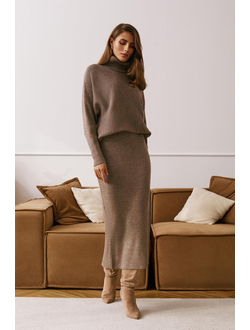 Вязанный костюм с юбкой (коричневый)