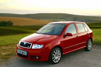 Автомобильные авточехлы для Skoda Fabia до 2006