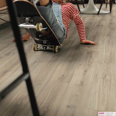 Ламинат Haro Tritty 200 Gran Via Aqua Дуб Эмилия Вельвет Серый 540271 33 класс толщина 8 мм с фаской 2.68 м2