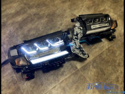 Фары Toyota Land Cruiser 200 в стиле LEXUS, БЕГАЮЩИЕ