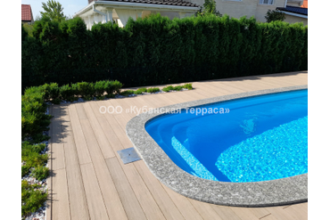 Терраса со встроенными грядками из ДПК у бассейна