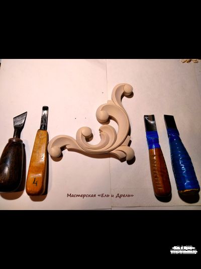 Резной уголок для мебели