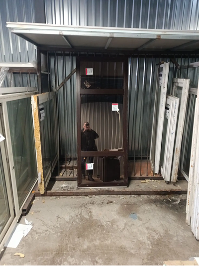 ОКНО НОВОЕ ШИРИНА 770 ВЫСОТА 1940 ПРОФИЛЬ 70, 40 СП  С ЭНЕРГОСБЕРЕГАЮЩИМ СТЕКЛОМ И ТОНИРОВКОЙ БРОНЗА (ГЛУХИЕ)